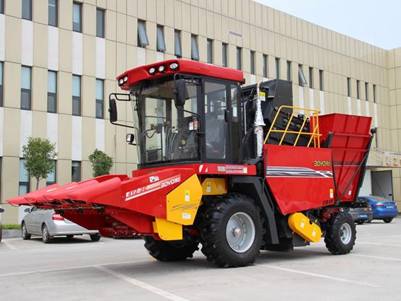 4YZ-3C Type Corn Combine with Corn Stalk Cutting, Corn Peeling, Corn Stalk Grinding